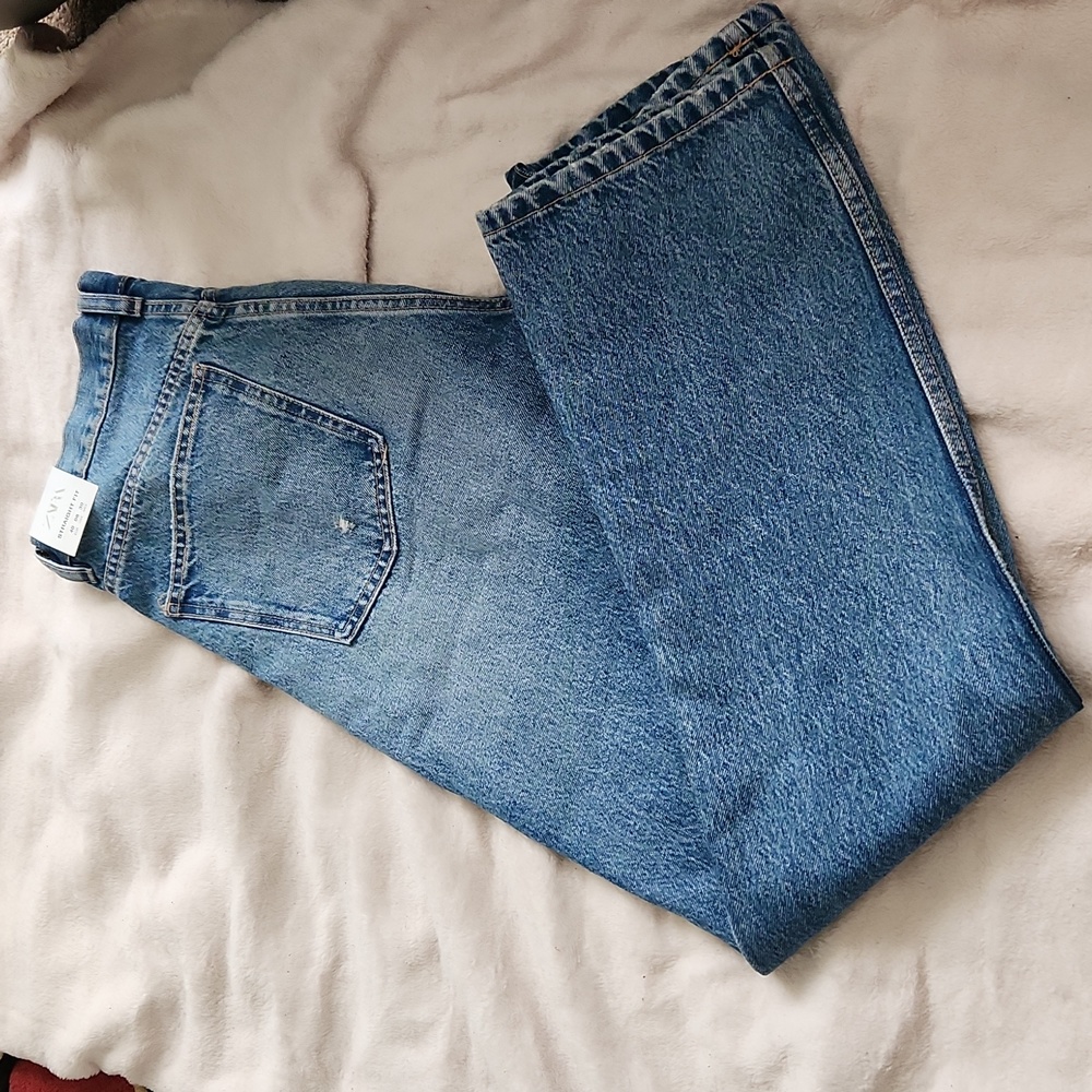 Zara Women Straight Leg Jeans - Medium Blue